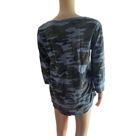 Dylan Camo Print V Neck 3/4 Sleeve T-Shirt Women’s Size Small - Picture 3 of 7